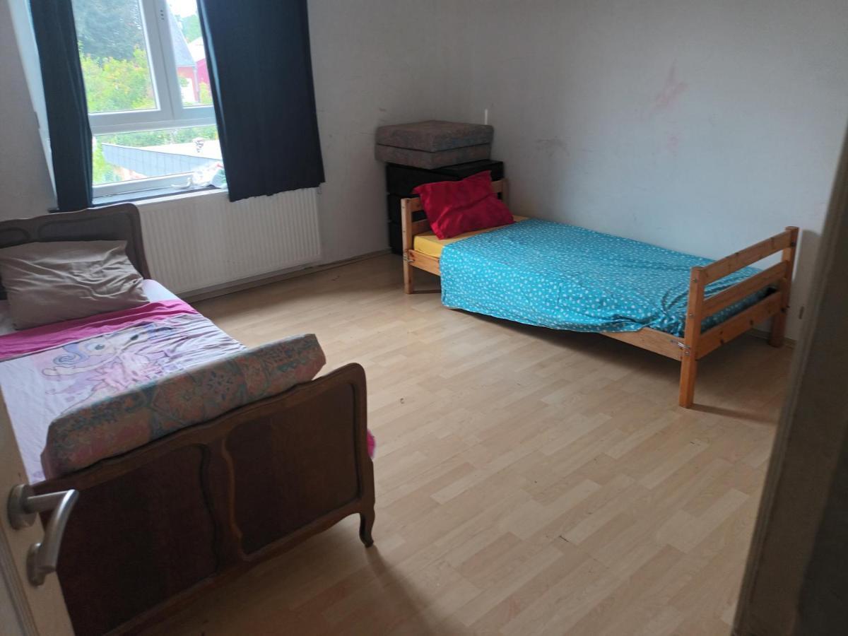 1 Chambre 3 Lit Herstal Exteriér fotografie